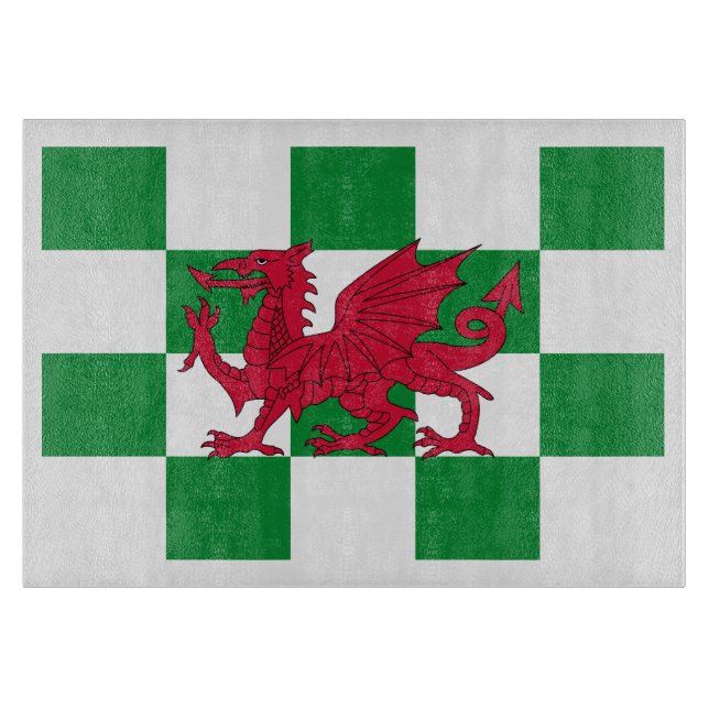 Mystical Red Celtic Dragon Flag Wales Schneidebrett (Vorderseite)