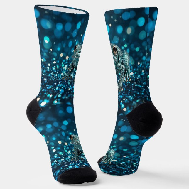 Mystik des Blue Dimentee Frog On Blue Bokeh Socken (Gewinkelt)