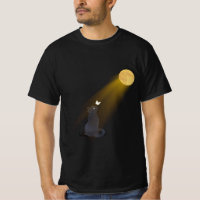 Mystisch schwarze Katze, die den leuchtenden Mond