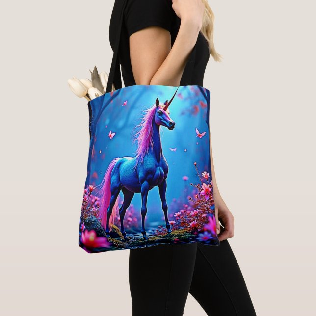 Mystische Fantasy-Einhorn-Kunst (Von Nahem)