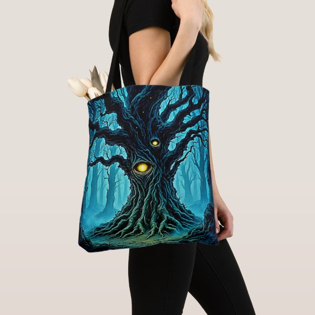 Mystische Forest Eye Tree Art (Von Nahem)