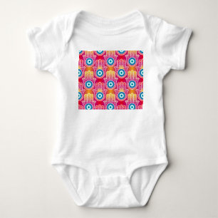 Mystische Hamsa: verziert nahtloses Design. Baby Strampler
