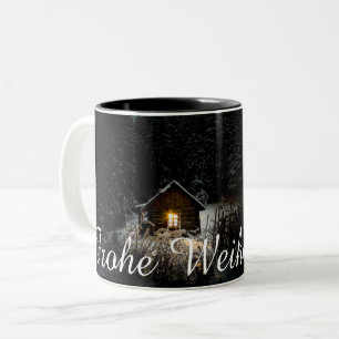 Mystische Hütte im tiefen Wald, Weihnachten Zweifarbige Tasse