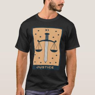 Mystische Karten der Tarot-Card-Gerechtigkeit okku T-Shirt