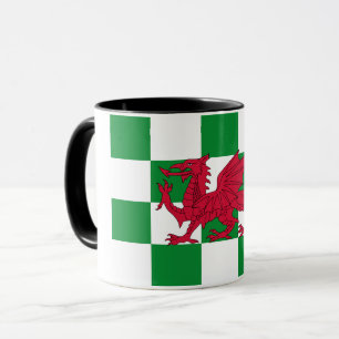 Mystische rote keltische Drachenflagge von Wales Tasse