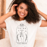Mystische Tarot-Karte Der Bridge-Junggeselinnen-Ab T-Shirt<br><div class="desc">Dieses Design verfügt über eine mystische Himmelskarte Tarot inspiriert Design. Sehen Sie sich die gesamte Kollektion an,  um mehr passende Artikel zu finden!</div>