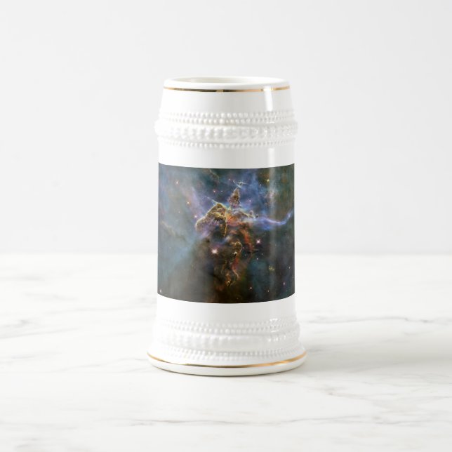 Mystischer Berg in Carina Nebula Hubble Space Bierglas (Mittel)