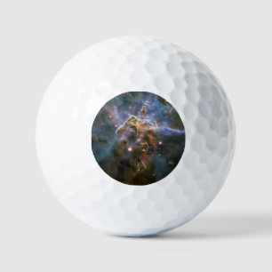 Mystischer Berg in Carina Nebula Hubble Space Golfball