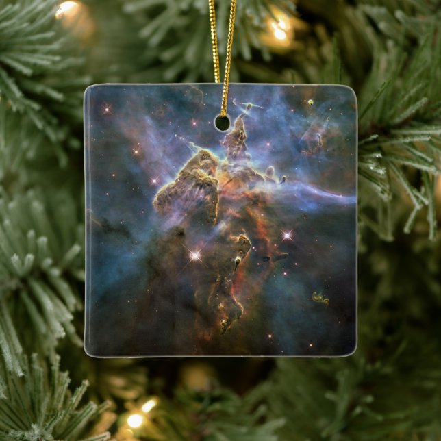 Mystischer Berg in Carina Nebula Hubble Space Keramikornament (Baum)