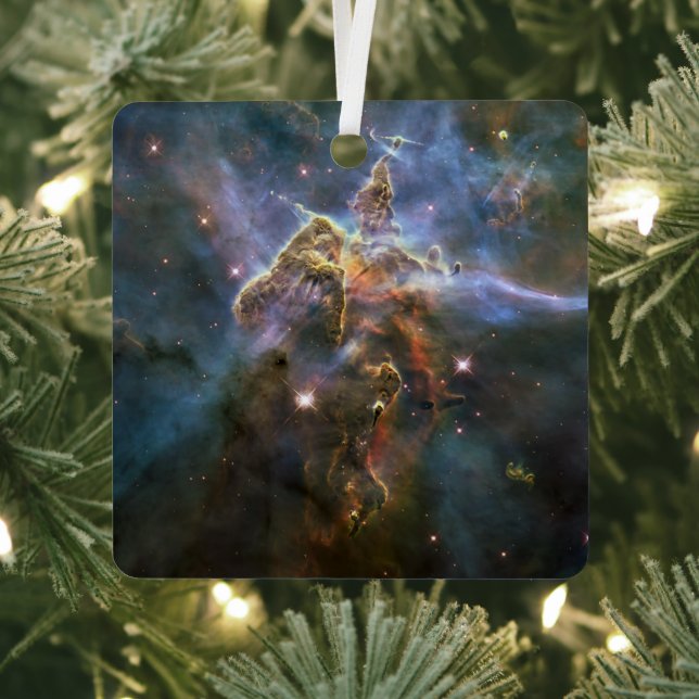 Mystischer Berg in Carina Nebula Hubble Space Ornament Aus Metall (InSitu)