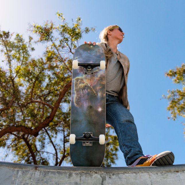 Mystischer Berg in Carina Nebula Hubble Space Skateboard (Außenbereich 1)