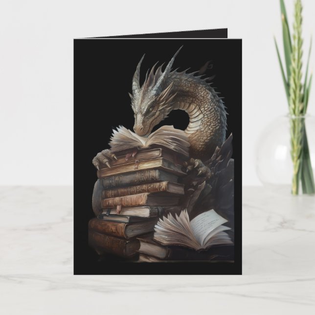 Mystischer Drache liest alte Bücher Gothic Fanta Karte (Vorderseite)