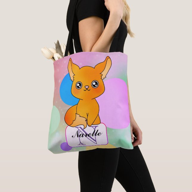 Mystischer Fox mit Dreamy Pastell Monogram (Von Nahem)