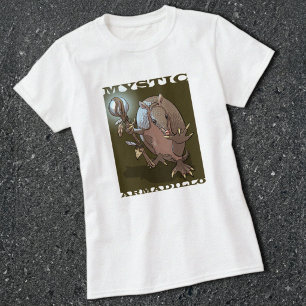 Mystischer Gürteltier-Charakter T-Shirt