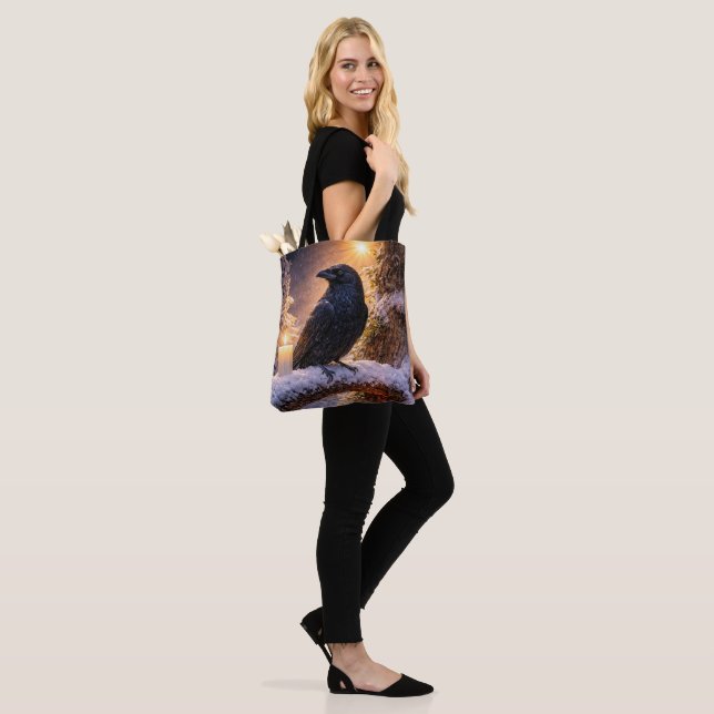 Mystischer Hexenrabe und Schneekerze (Am Model)