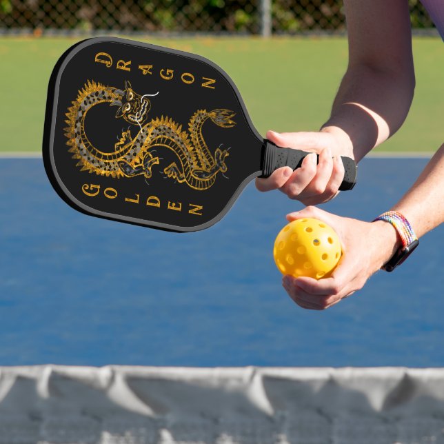 Mythischer Schwarzgrauer Golddrache Pickleball Schläger (InSitu)