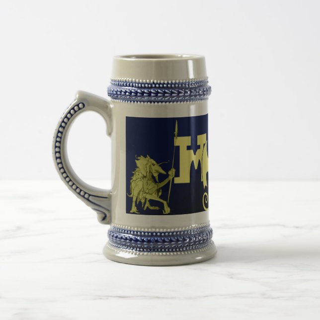 Mythos Stein Bierglas (Links)