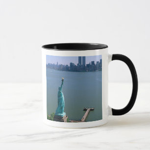 N.A., USA, New York, New York City. Die Statue Tasse