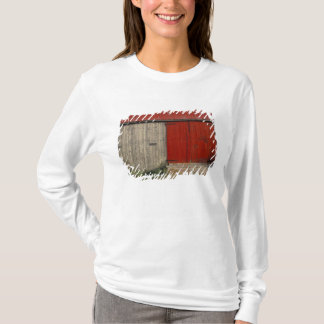 Na, Kanada, New-Brunswick, Shepody. Rote Scheune T-Shirt