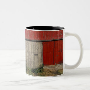 Na, Kanada, New-Brunswick, Shepody. Rote Scheune Zweifarbige Tasse