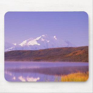 NA, USA, Alaska, Denali NP, Wonder Lake, Berg Mousepad