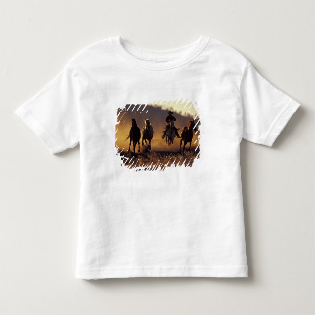 NA, USA, Oregon, Seneca, Ponderosa Ranch, Cowboy 2 Kleinkind T-shirt (Vorderseite)