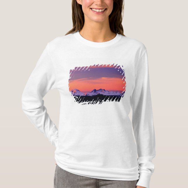 NA, USA, Oregon, The Three Sisters Mountains T-Shirt (Vorderseite)