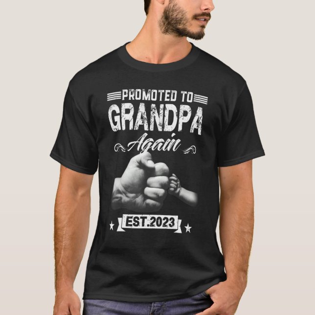 Nach 2023 zum Opa befördert Schwangerschaft Annou T-Shirt (Vorderseite)