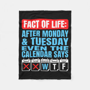 Nach Montag Dienstag Kalender sagt Was auf Erden Fleecedecke