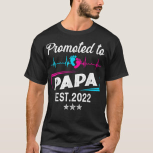Nach Papa Est 2022 Geweihter neuer Papa T-Shirt