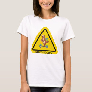 Nach unten Funny Sloth Riding Scooter Template T-Shirt