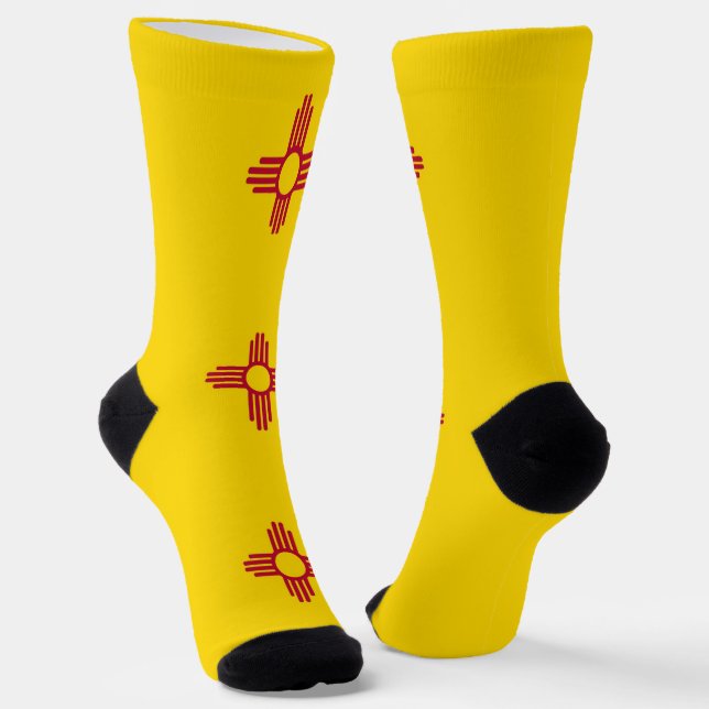 Nachhaltige Socken mit der Fahne von New Mexico (Gewinkelt)