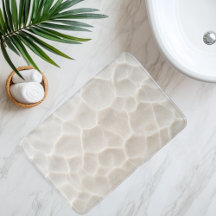 Nachlassstrände unter klarem Wasser