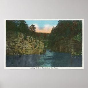 Nachschlagen langer Rapids aus der Flume Poster