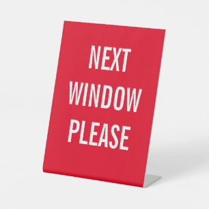 Nächstes Fenster bitte Sockelschild
