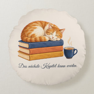 Nächstes Kapitel, Katze auf Büchern, Rundes Kissen