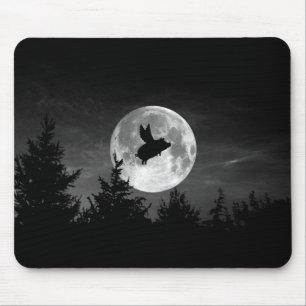 Nacht des Fliegenschwein mousepad