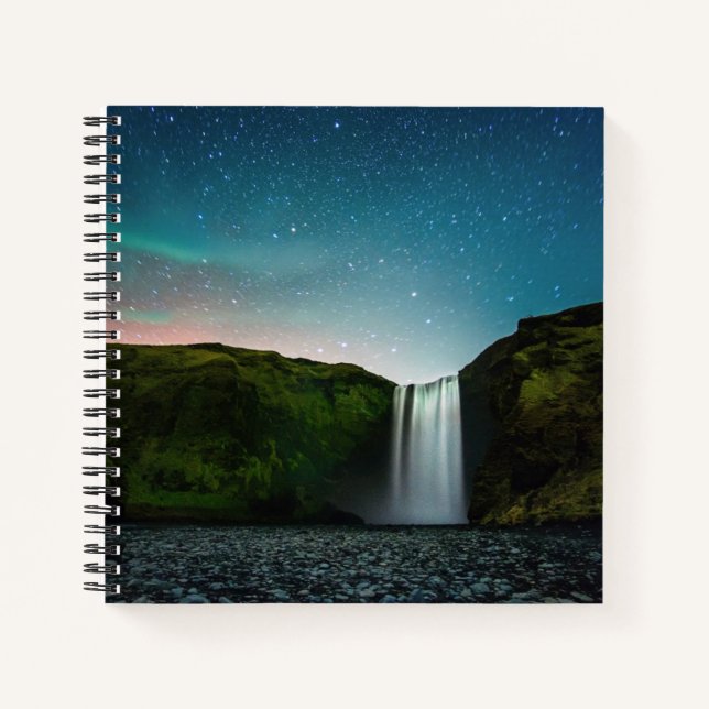Nacht im Skógafoss Notizbuch (Vorderseite)