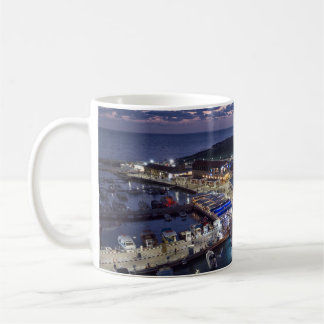 Nachtansicht des Hafens von Paphos Life Kaffeetasse