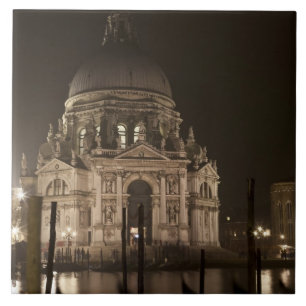 Nachtansicht über das Wasser von San Giorgio Maggi Fliese