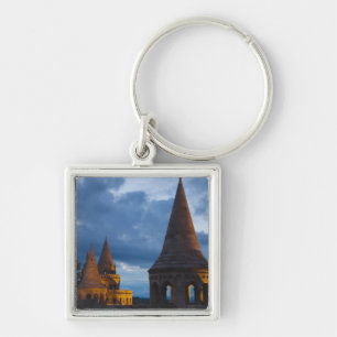 Nachtansicht von Fisherman's Bastion, Castle Hil Schlüsselanhänger