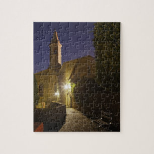 Nachtblick auf die Kirche in der Abenddämmerung, P Puzzle
