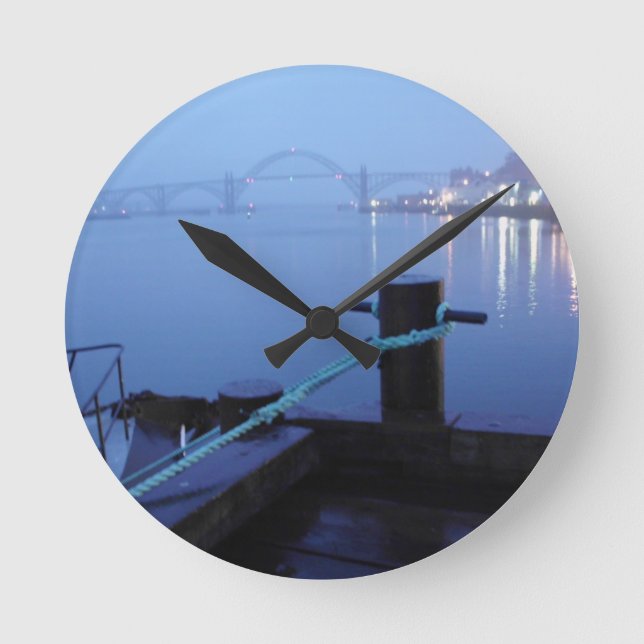 Nachtbrücke Runde Wanduhr (Vorderseite)