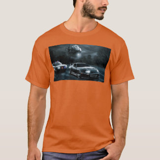 Nachtjagd mit schnellfahrendem Sportwagen-Geschenk T-Shirt