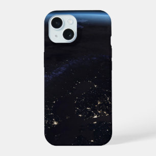 Nächtliches Fernes Nordeuropa iPhone 15 Hülle