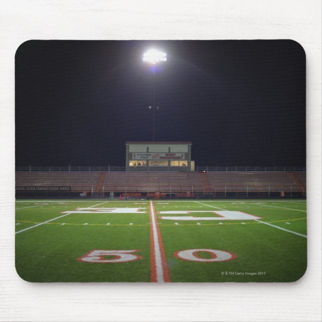 Nachts beleuchtetes amerikanisches Fußballfeld Mousepad (Vorne)