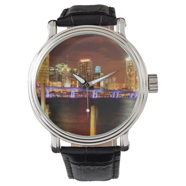 Nachts die Skyline von Miami, Florida Armbanduhr (Vorderseite)