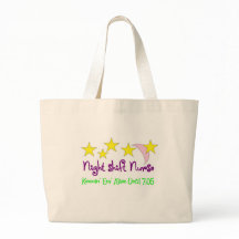 Nachtschicht-Krankenschwester Keepin EM lebendig