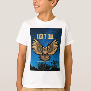 Nachtschwärmer, die das Grundprinzip der Kinder in T-Shirt