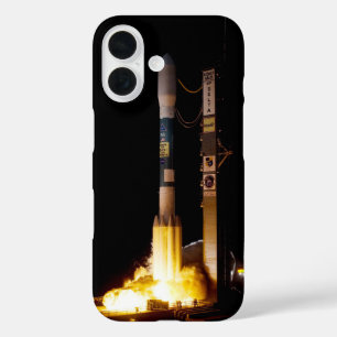 Nachtstart einer Weltraumrakete iPhone 16 Hülle